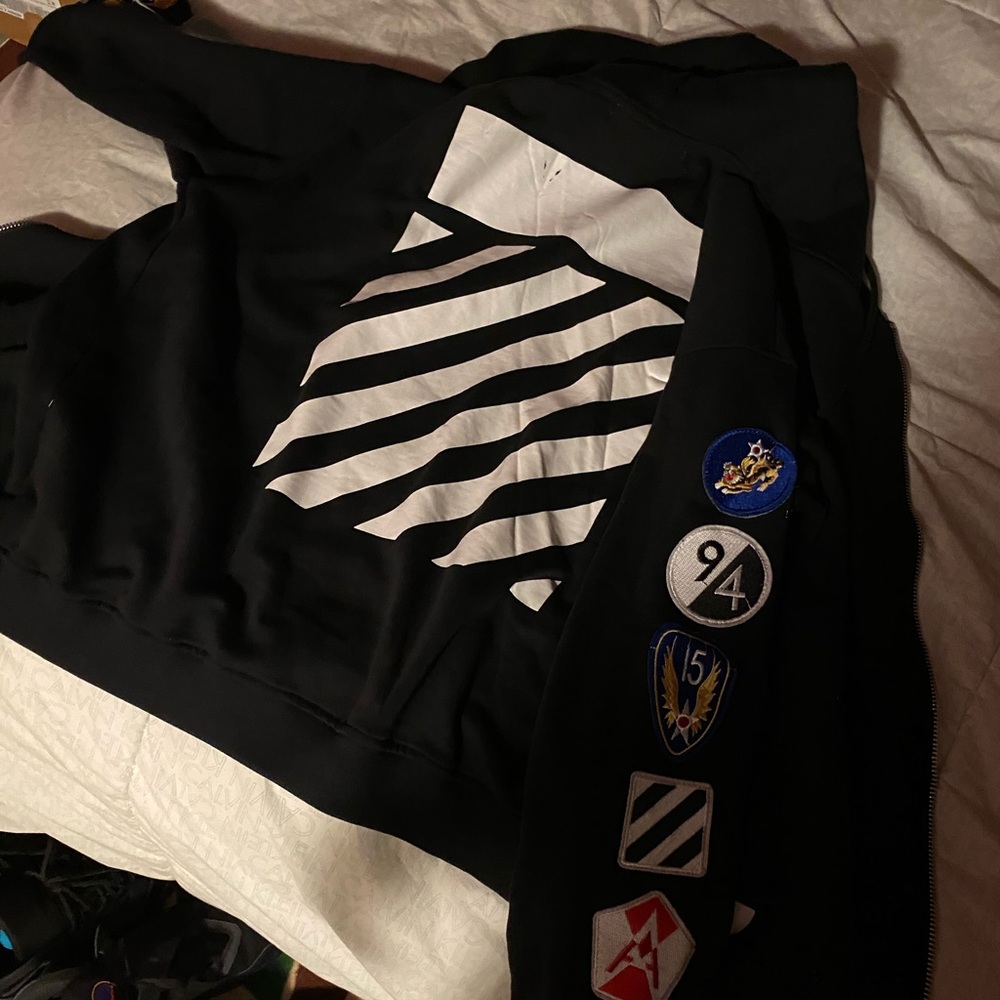 Used Off White Large Hoodie w/ dust bag